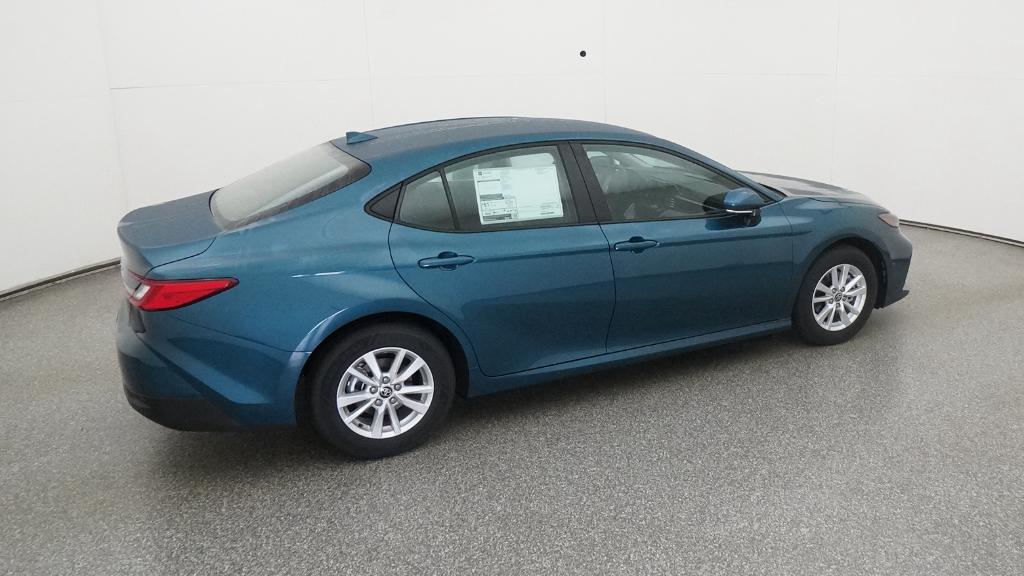 2026 Toyota Camry LE photo 24