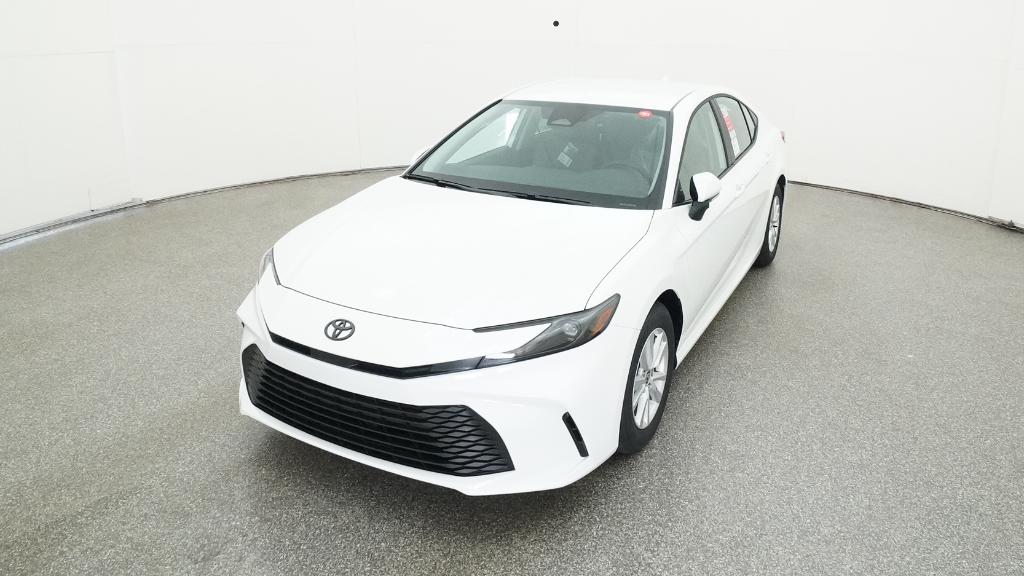2026 Toyota Camry LE photo 4