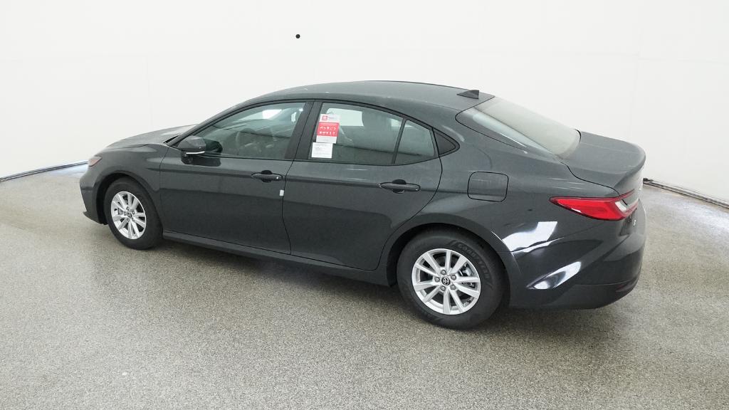 2026 Toyota Camry LE photo 11
