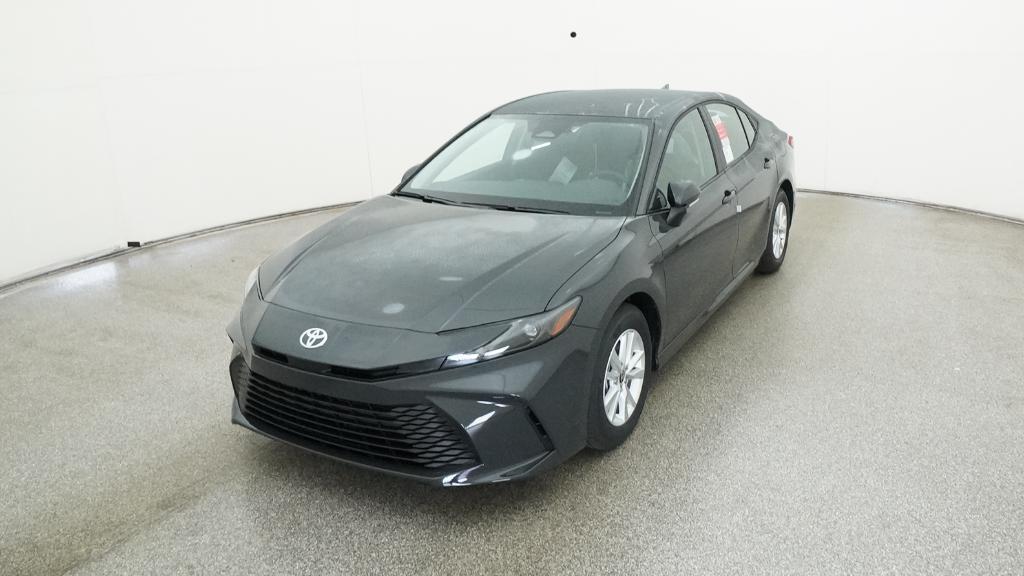 2026 Toyota Camry LE photo 5