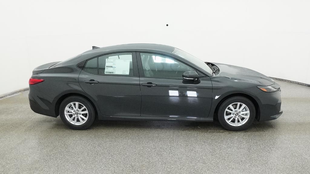 2026 Toyota Camry LE photo 25