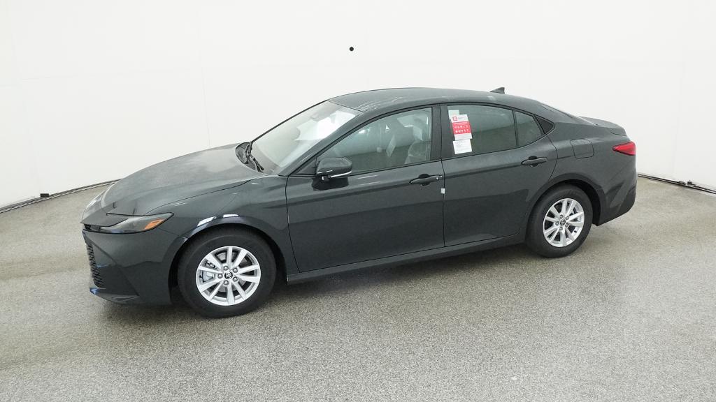 2026 Toyota Camry LE photo 7