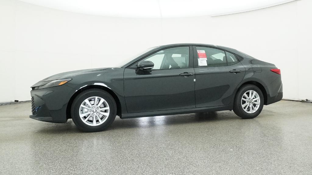 2026 Toyota Camry LE photo 8