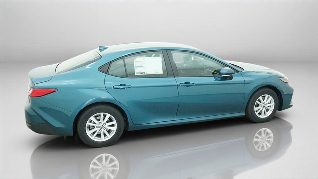 New 2027 Ocean Gem Toyota LE image 8
