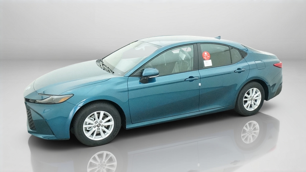 New 2027 Ocean Gem Toyota LE image 3
