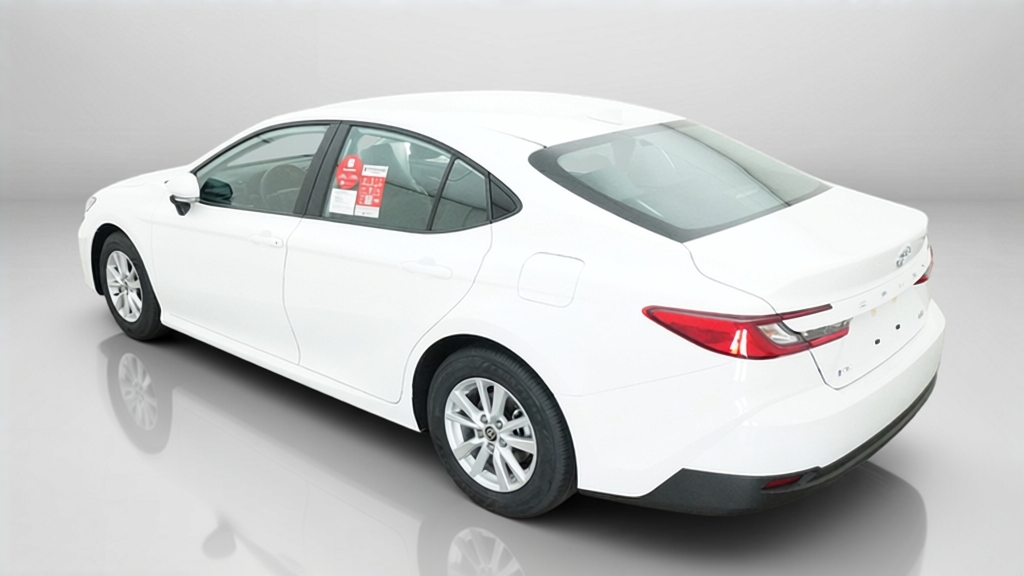 2027 Toyota Camry LE 4dr Car Slide 6