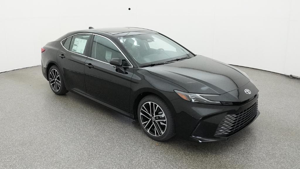 New 2026 Midnight Black Metallic Toyota  XLE image 34