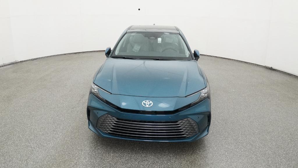 2026 Toyota Camry XLE photo 3