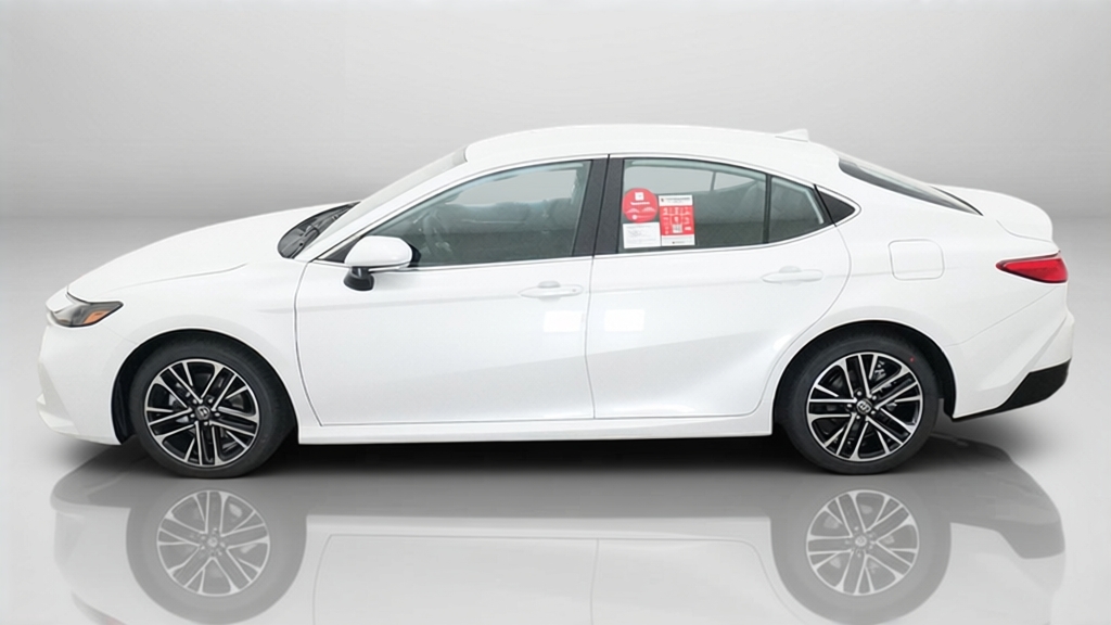 2027 Toyota Camry XLE 4dr Car Slide 4