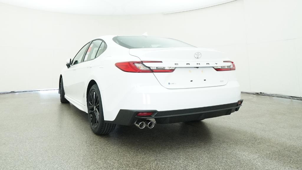 2025 Toyota Camry SE photo 16