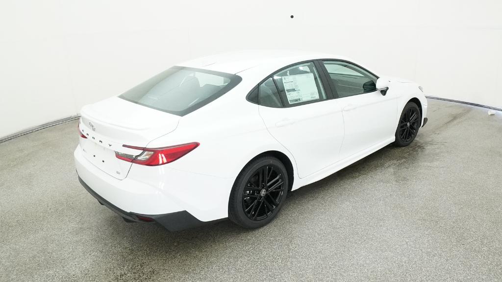 2025 Toyota Camry SE photo 21