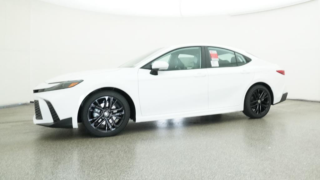 2025 Toyota Camry SE photo 7