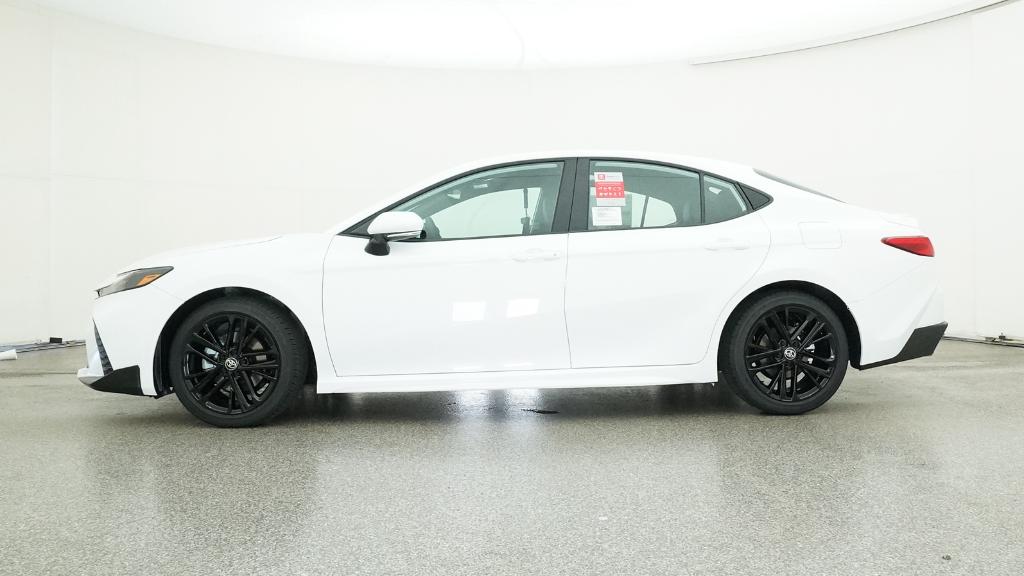 2025 Toyota Camry SE photo 9