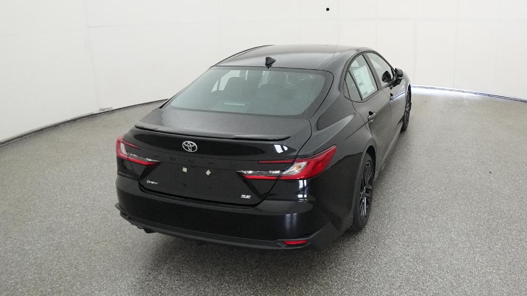 2025 Toyota Camry SE photo 19