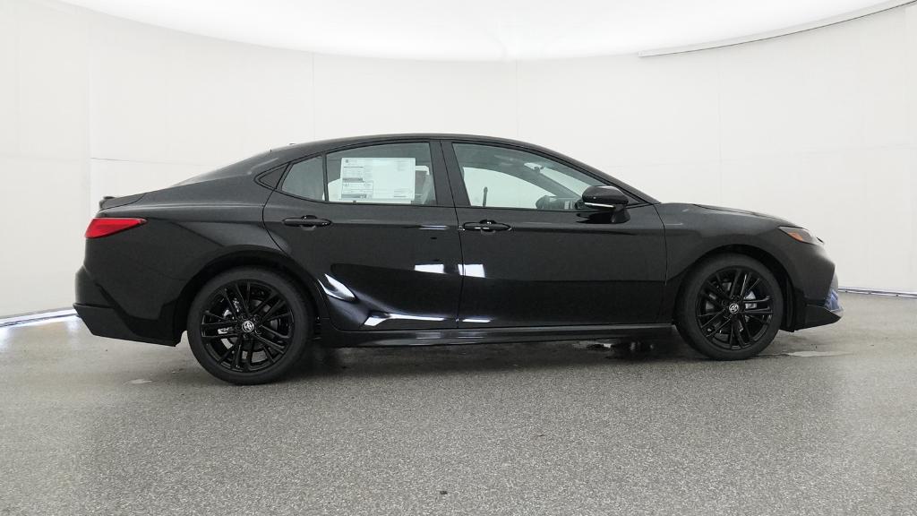 2025 Toyota Camry SE photo 30