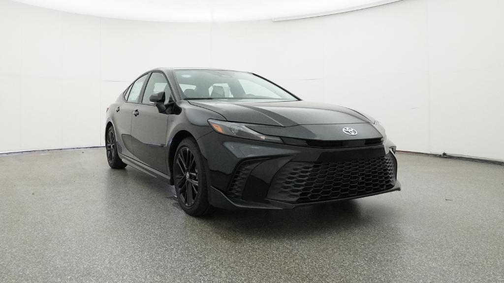 2025 Toyota Camry SE photo 9