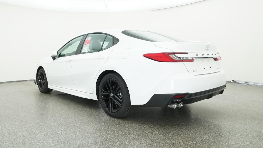 2025 Toyota Camry SE photo 14