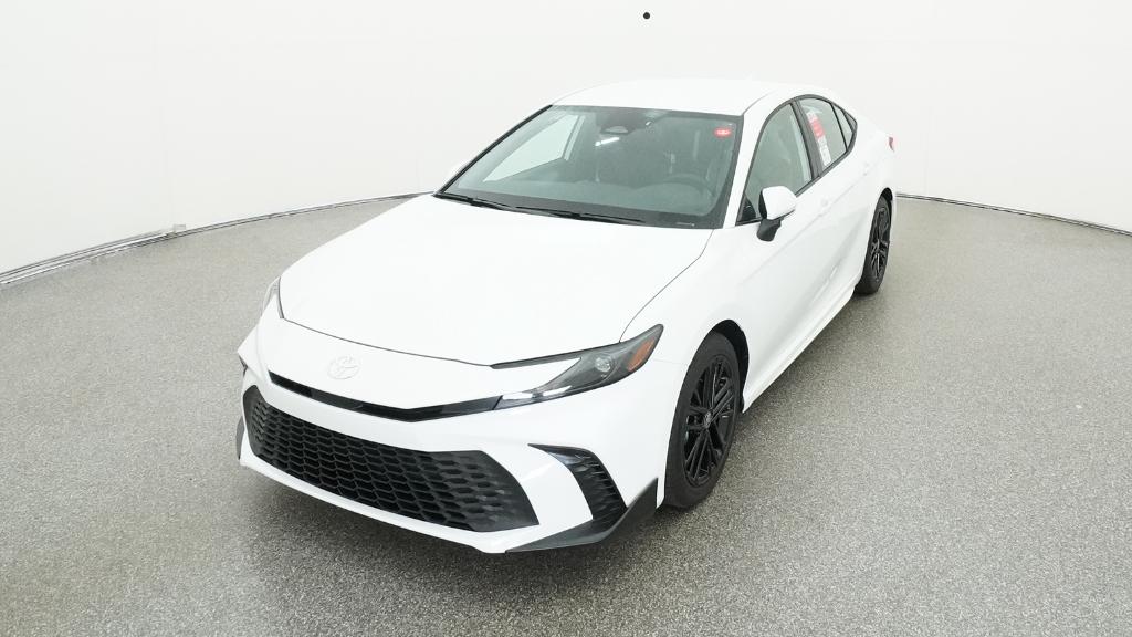 2025 Toyota Camry SE photo 5