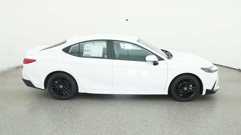 2025 Toyota Camry SE photo 25