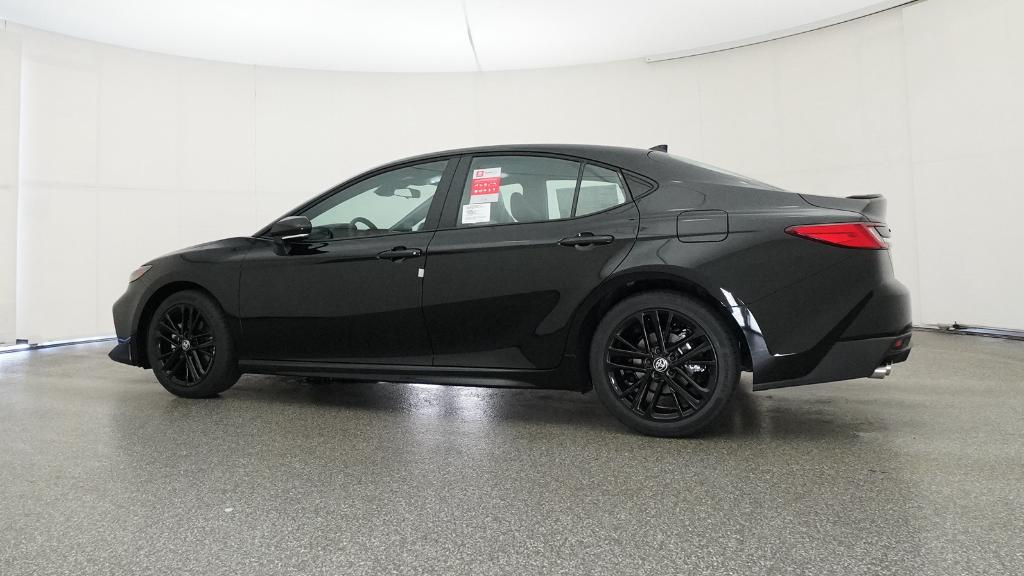 2025 Toyota Camry SE photo 12