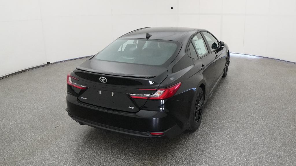 2025 Toyota Camry SE photo 19