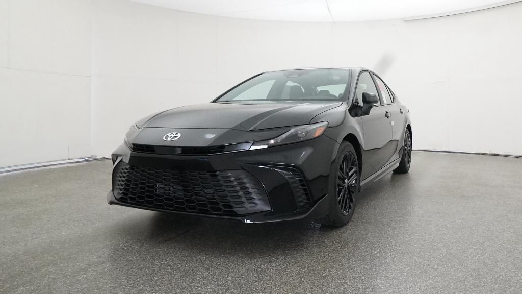 2025 Toyota Camry SE photo 4
