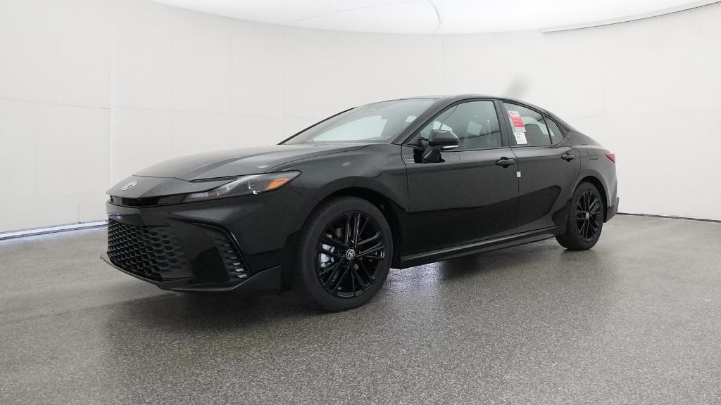2025 Toyota Camry SE photo 6