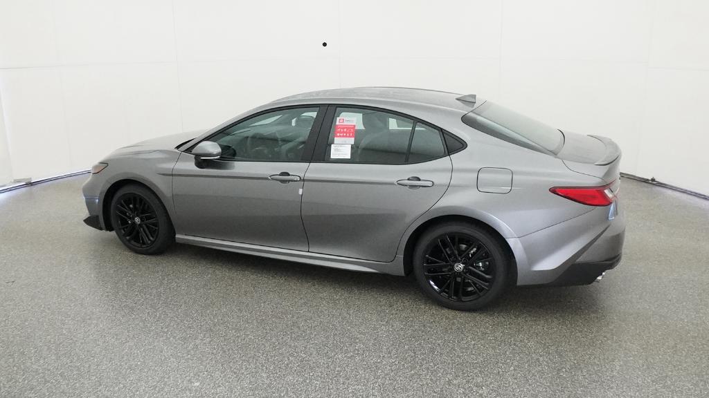 2025 Toyota Camry SE photo 11