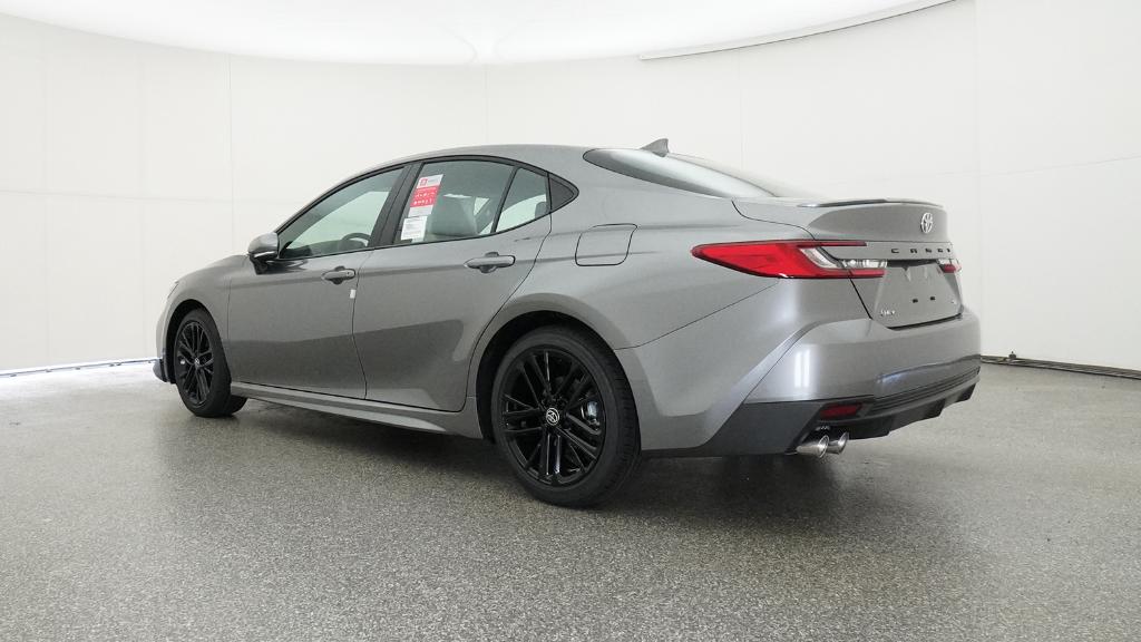 2025 Toyota Camry SE photo 14