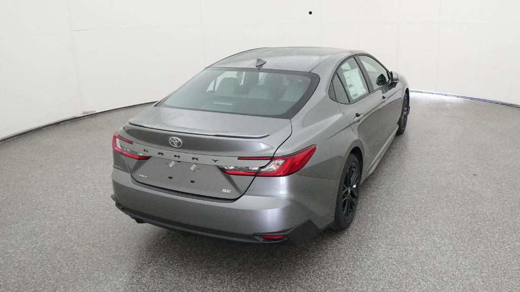 2025 Toyota Camry SE photo 19
