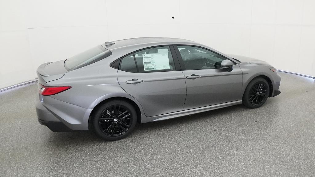 2025 Toyota Camry SE photo 24
