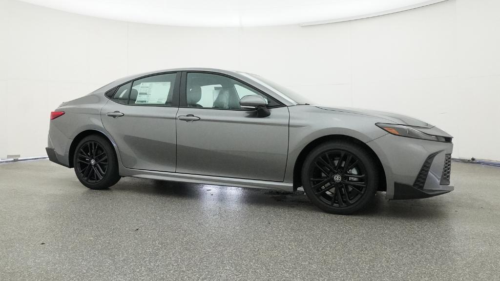 2025 Toyota Camry SE photo 28