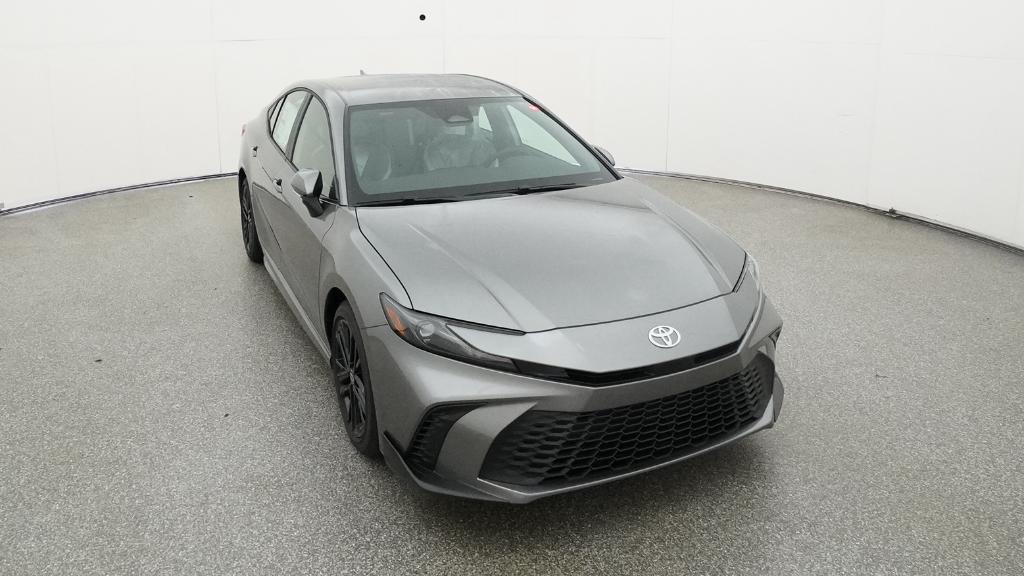 2025 Toyota Camry SE photo 32