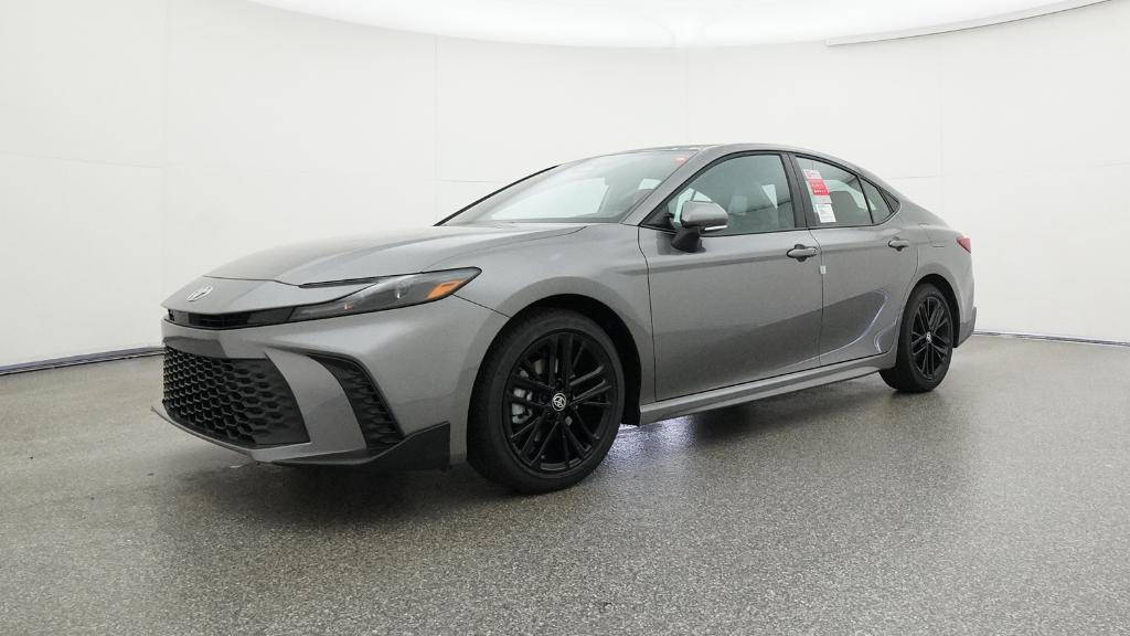 2025 Toyota Camry SE photo 6