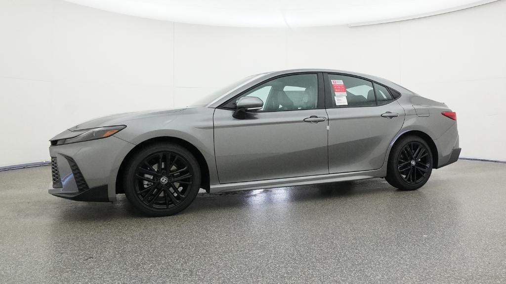 2025 Toyota Camry SE photo 8