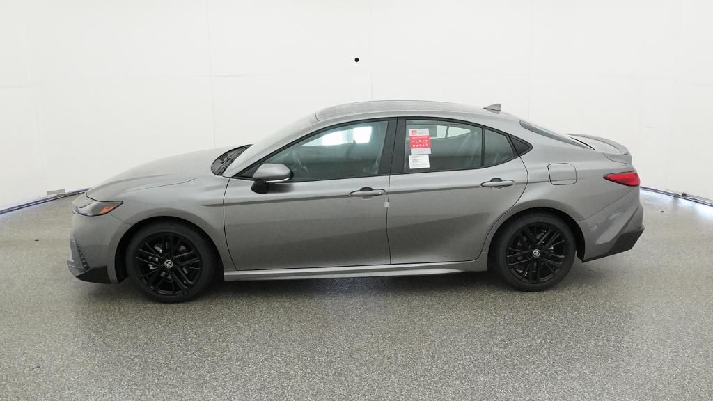 2025 Toyota Camry SE photo 9
