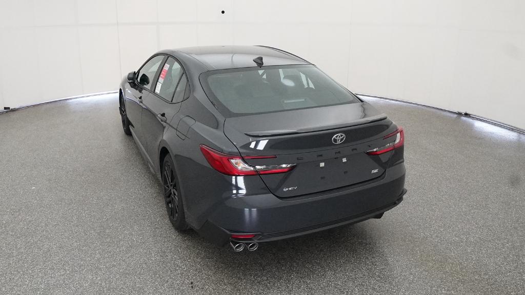 2025 Toyota Camry SE photo 16