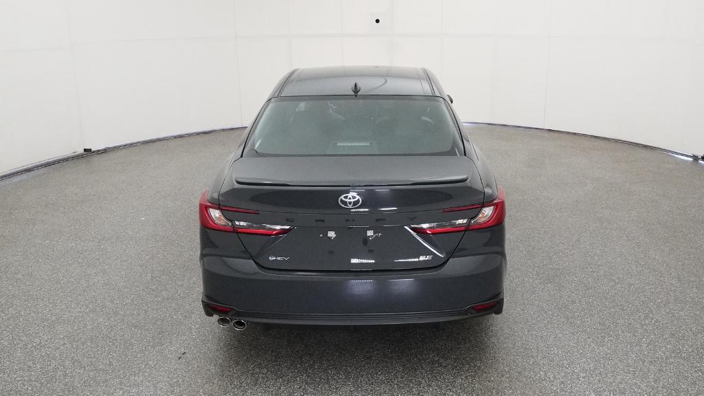 2025 Toyota Camry SE photo 18