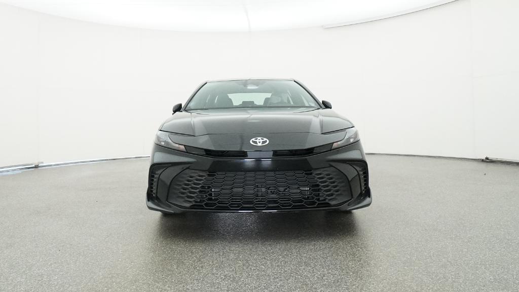 2025 Toyota Camry SE photo 7