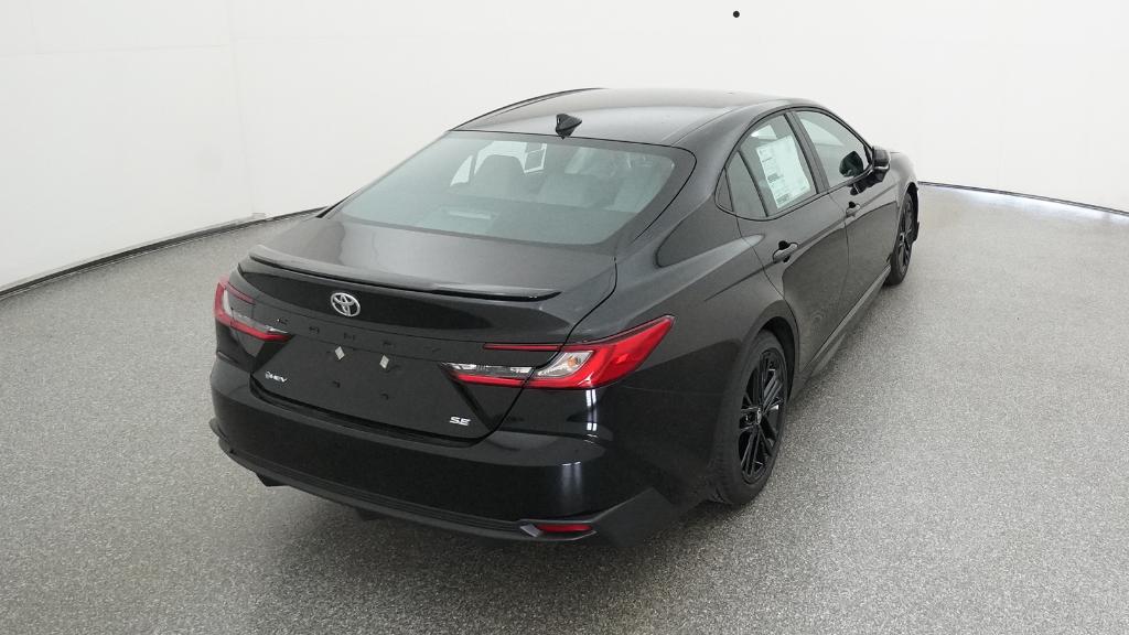 2025 Toyota Camry SE photo 11