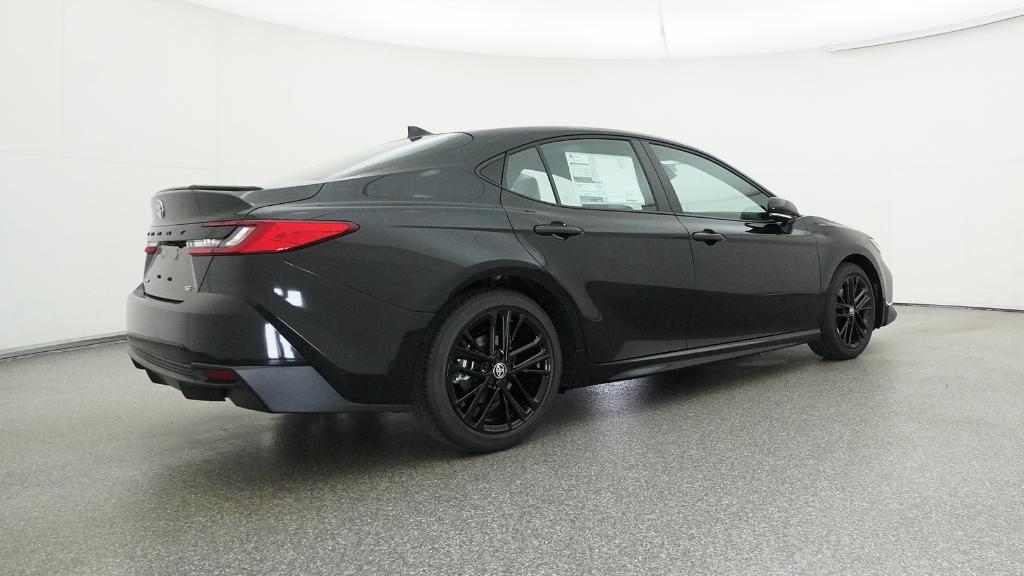 2025 Toyota Camry SE photo 19