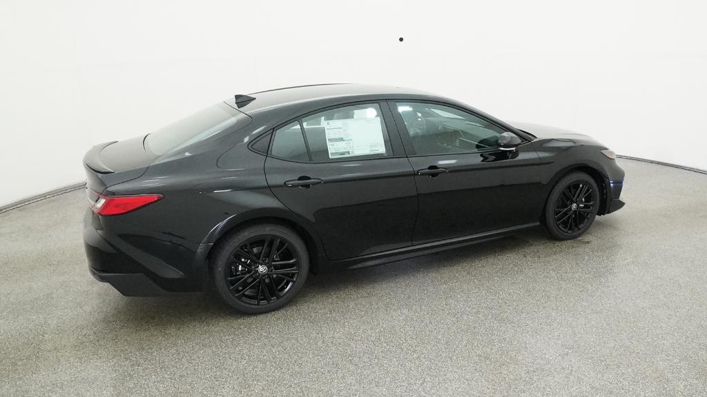 2025 Toyota Camry SE photo 19