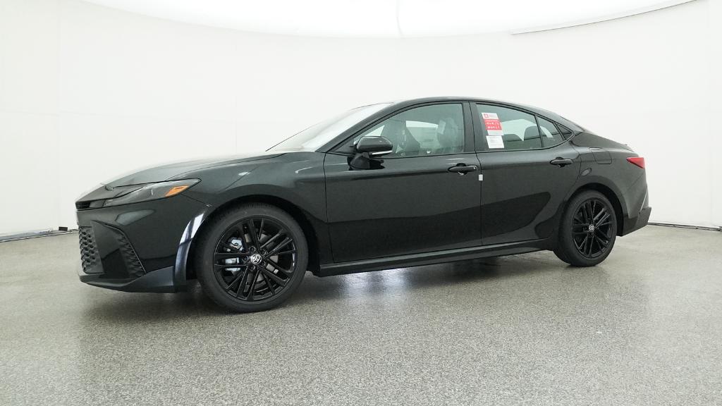 2025 Toyota Camry SE photo 3