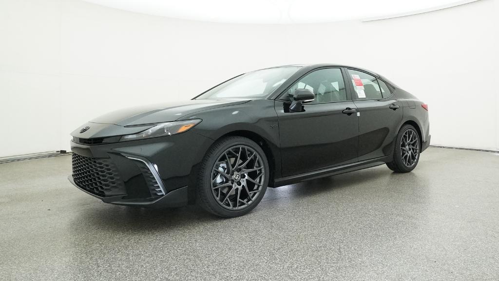 2025 Toyota Camry SE photo 3