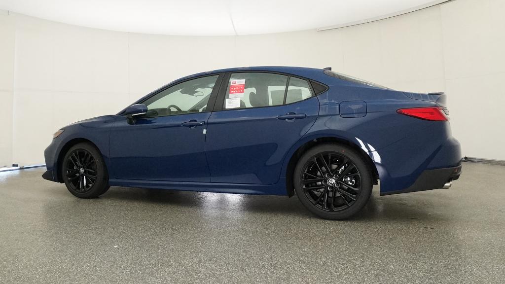 2025 Toyota Camry SE photo 12