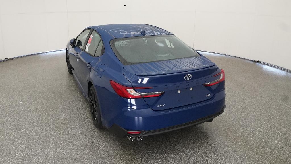 2025 Toyota Camry SE photo 16
