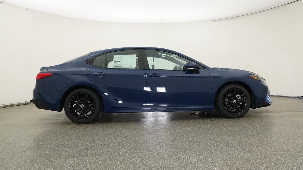 2025 Toyota Camry SE photo 26