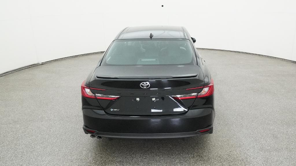 2025 Toyota Camry SE photo 15