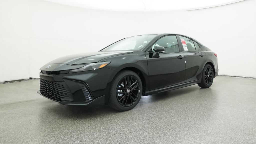 2025 Toyota Camry SE photo 3