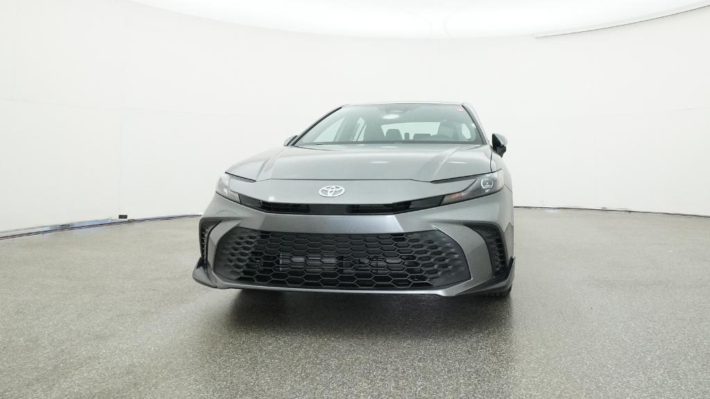 2025 Toyota Camry SE photo 3